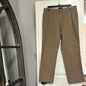 Men’s Banana Republic chino